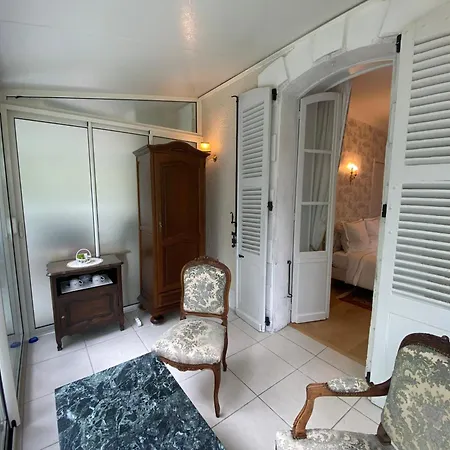 Logis Veles Bed & Breakfast Aubin  Exterior photo