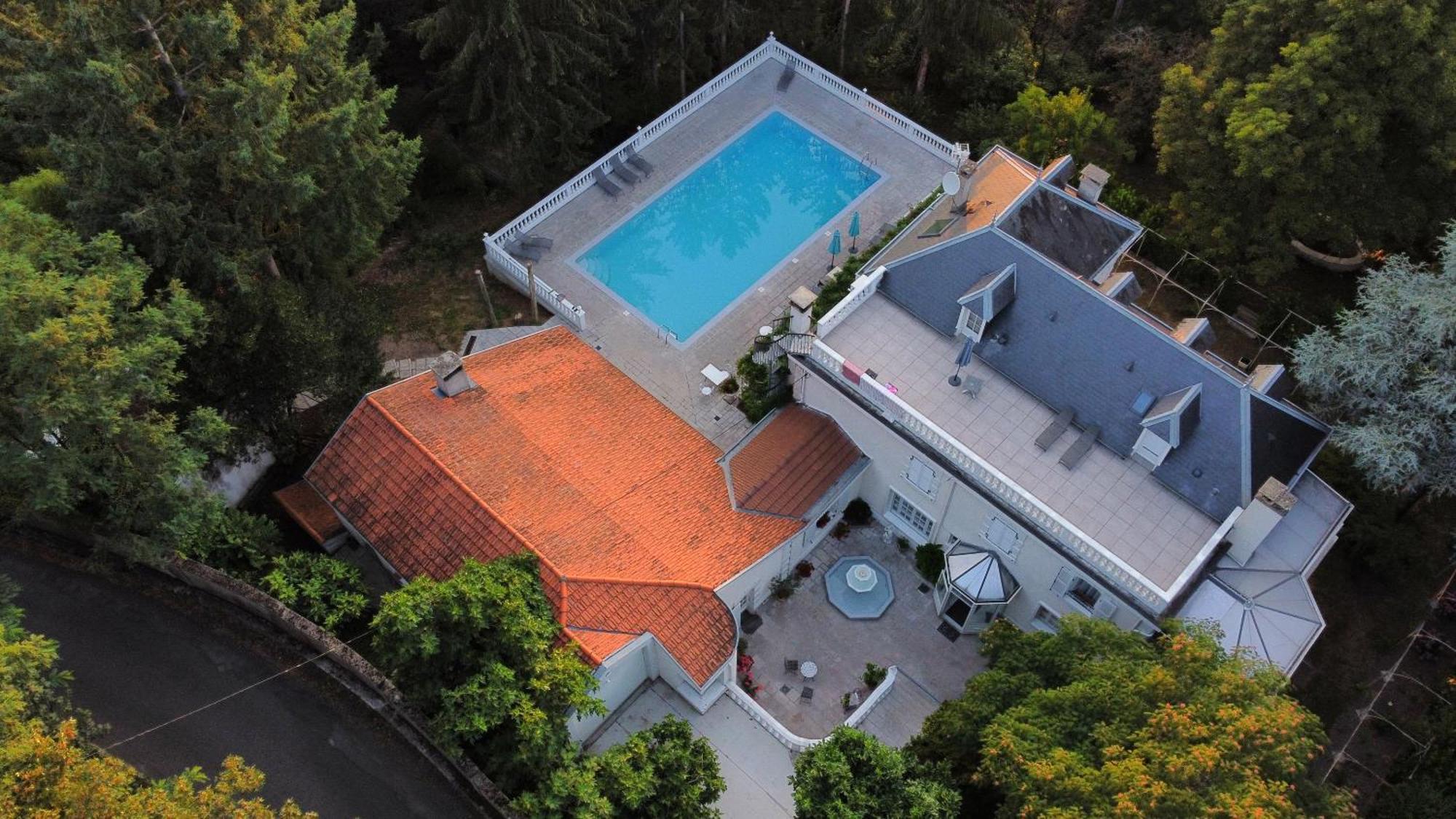 Bed & Breakfast Logis Vélès Aubin (Aveyron)