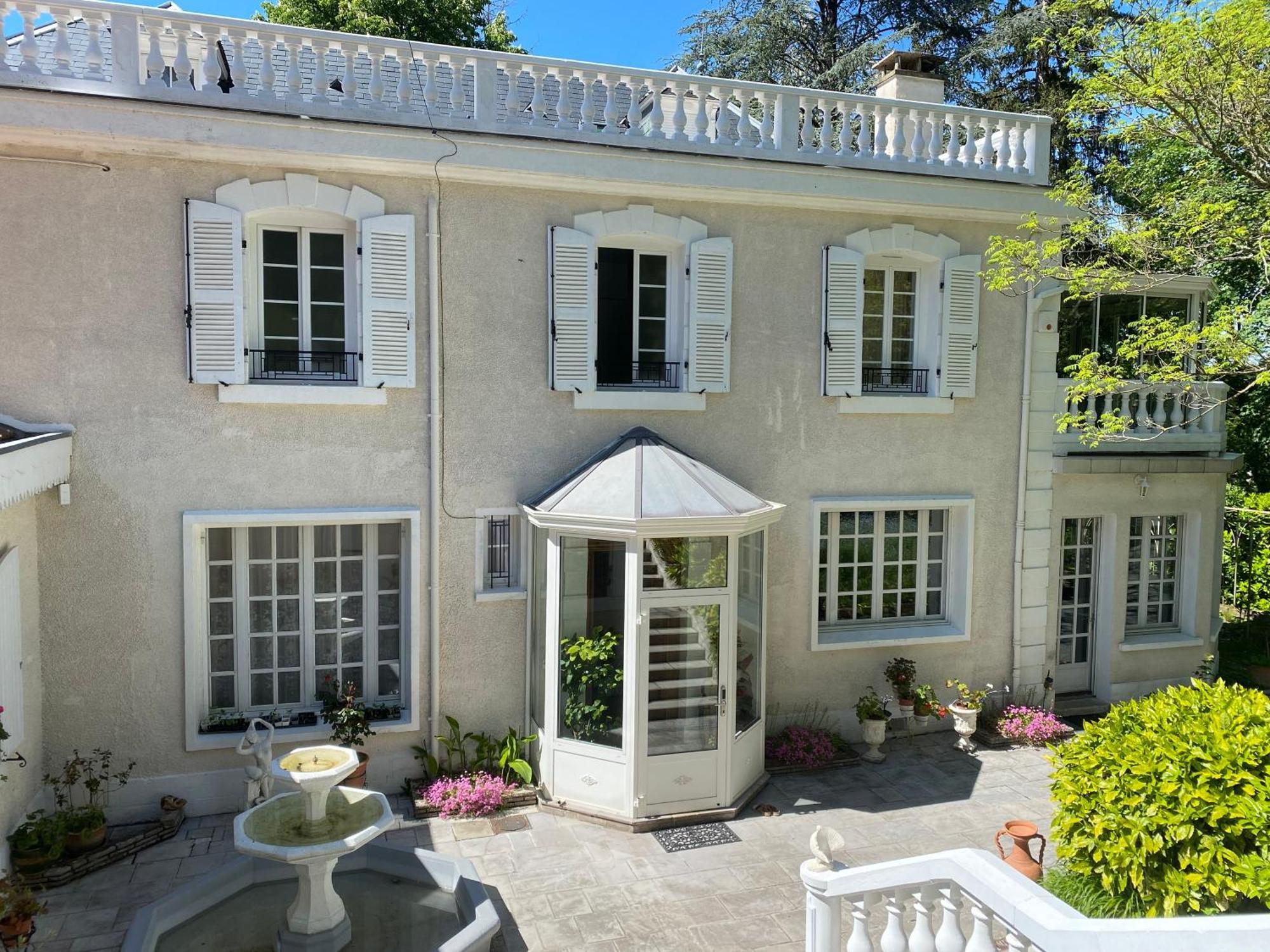 Bed & Breakfast Logis Vélès Aubin (Aveyron)